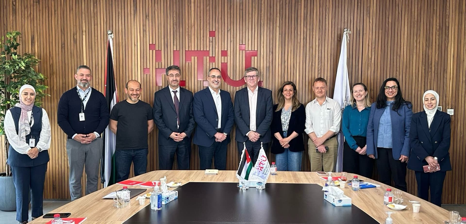 Disruptive Online ICT Education Reaches Syrian Refugees Through Nomu Al Ghurair on HTUx.ORG Initiative